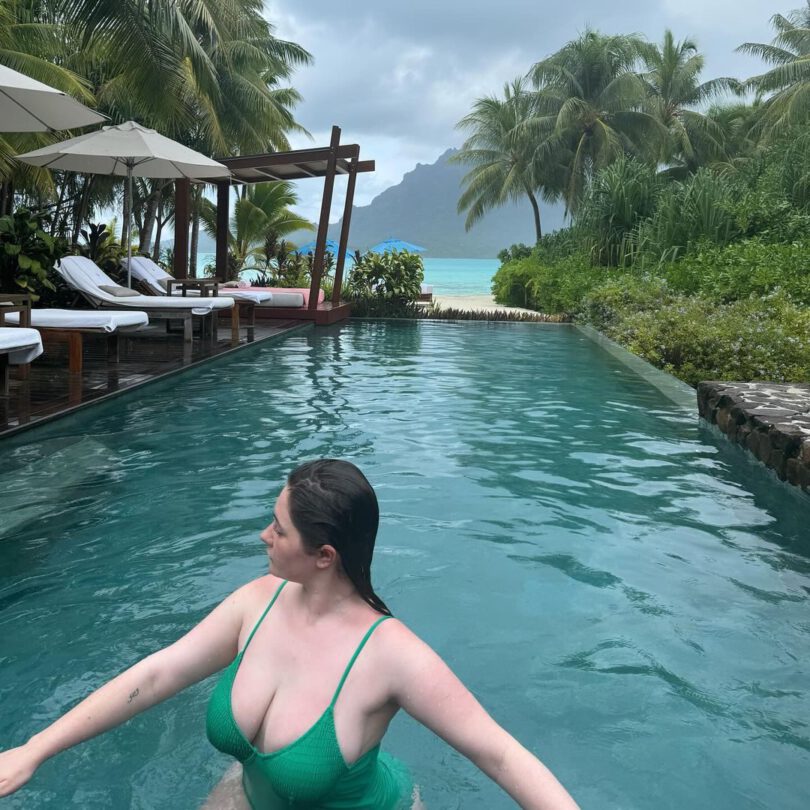 Emma Rose Kenney Stuning Big Boobs