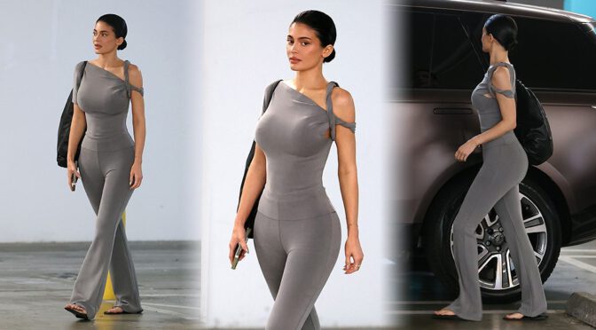 Kylie Jenner Sexy Curves
