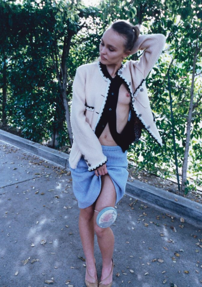 Lily Rose Depp Topless Breast Expose