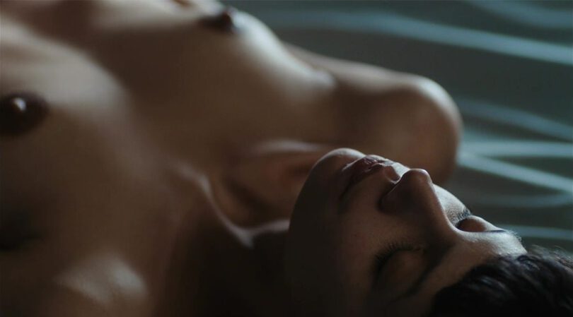 Noee Abita Goes Topless in Premiere Affaire! Plus, More Sexy Links Inside!