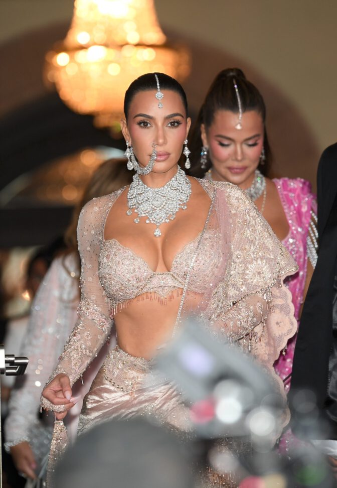 Kim Kardashian Cleavage Traditional Outfit Mumbai