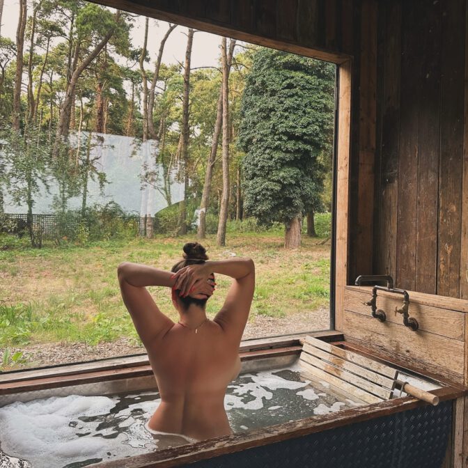 Kelly Brook Topless