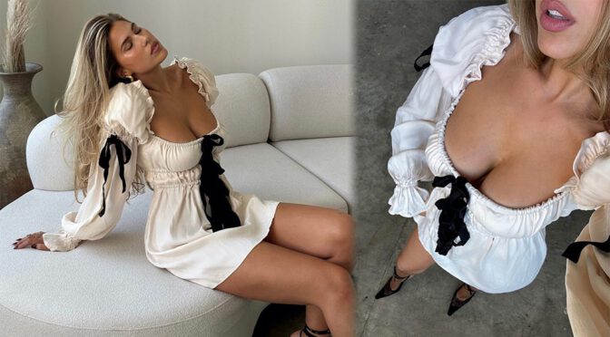 Magnificent Boobs on Display! Kara Del Toro Stuns with Deep Cleavage!