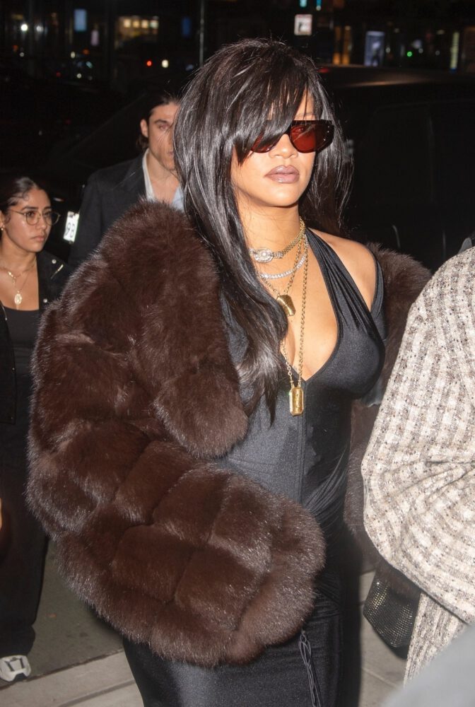 Rihanna Sexy Black Dress Cleavage Midtown Nyc Night Out
