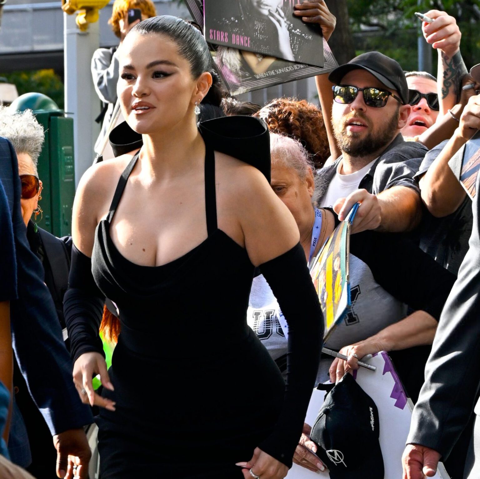 Selena Gomez Sexy Black Dress Cleavage Emilia Perez Premiere