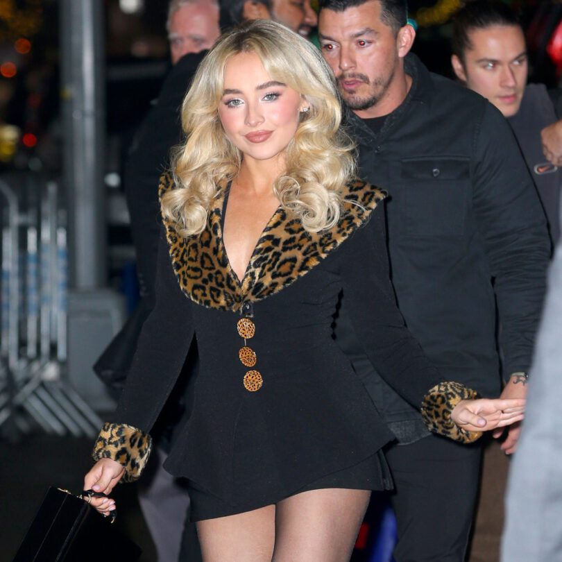 Sabrina Carpenter Sexy Legs Nyc Look