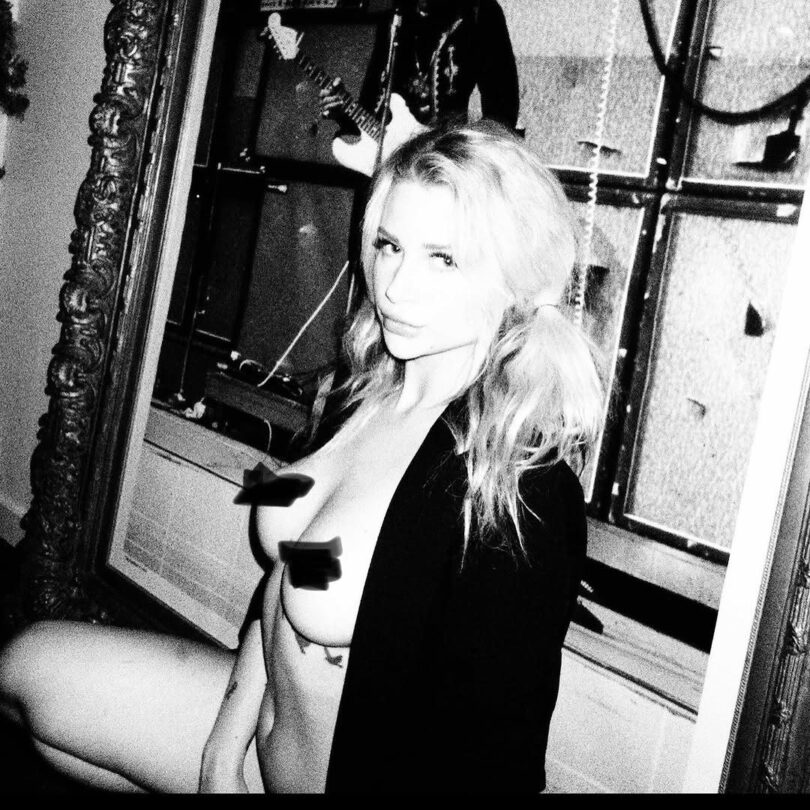 Lottie Moss Erotic Topless Shoot