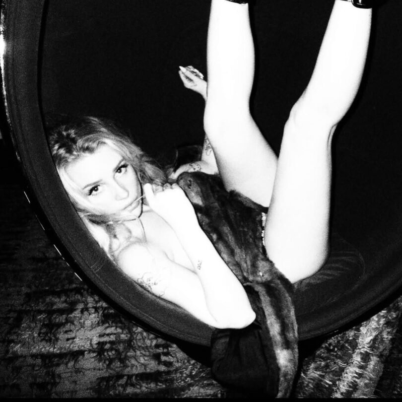 Lottie Moss Erotic Topless Shoot