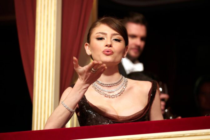 Leni Klum Sexy Black Gown Vienna Opera Ball