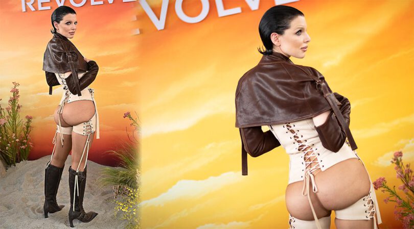 Julia Fox Exposes Her Huge Ass in Shocking Lace-Up Look at Revolve Festival 2025