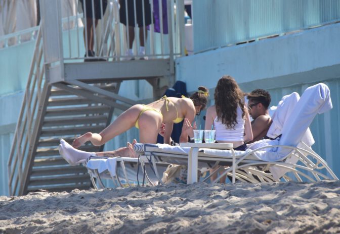 Elsie Hewitt Bikini Body Perfect Ass Palm Beach