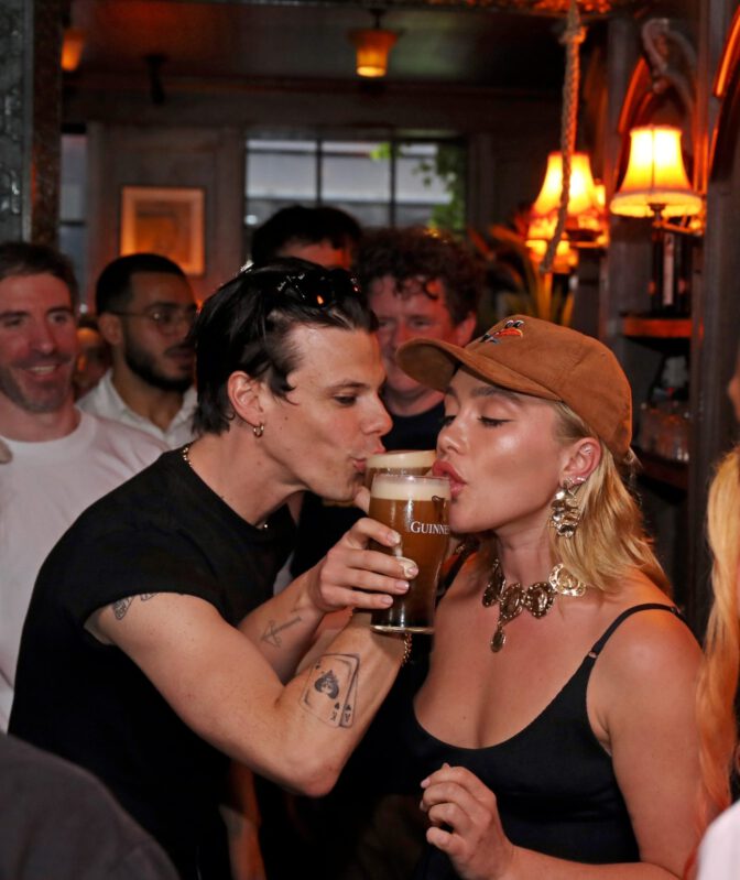 Florence Pugh Cleavage Black Dress Devonshire Pub