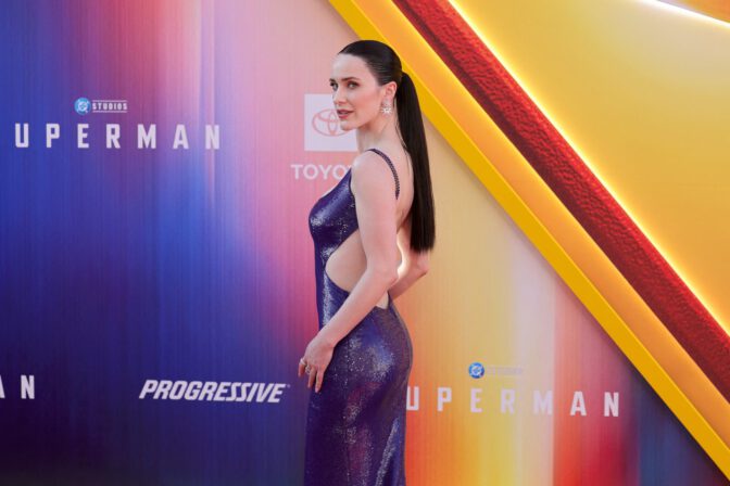 Rachel Brosnahan Purple Gown Superman Premiere