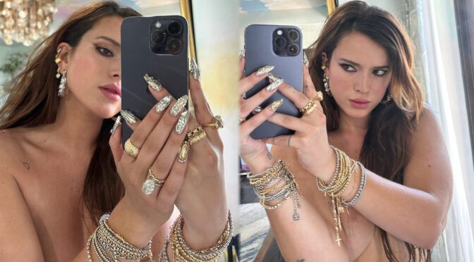 Bella Thorne Toples Selfies