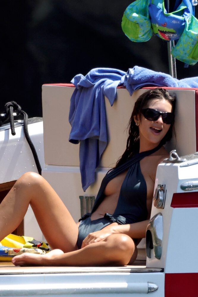 Emily Ratajkowski Sideboob Ass Thong Swimsuit