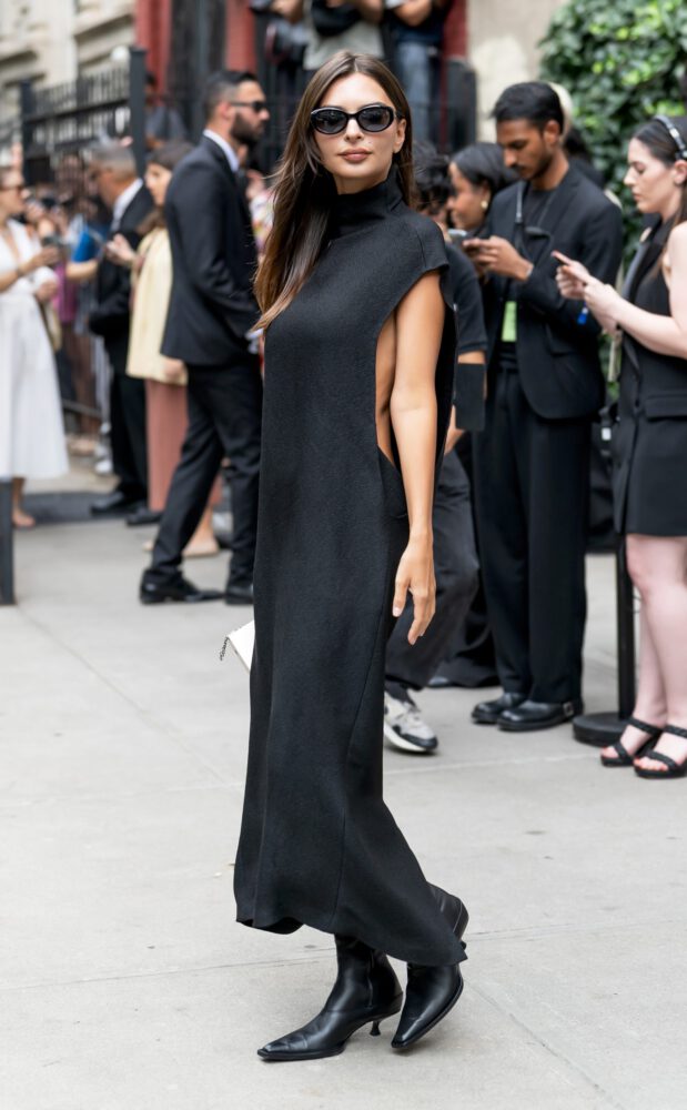 Emily Ratajkowski Braless Sideboob Calvin Klein Nyfw