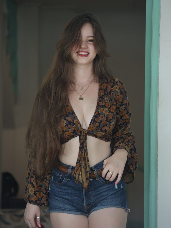 Isabella Ardley Cleavage Denim Shorts Boho Look