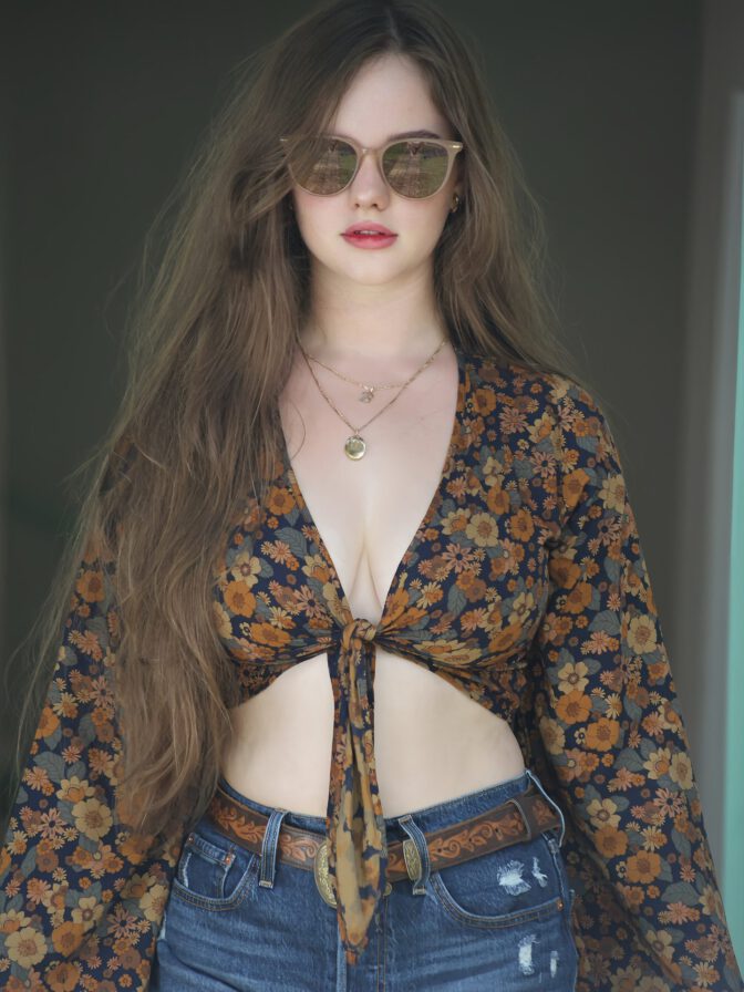 Isabella Ardley Cleavage Denim Shorts Boho Look