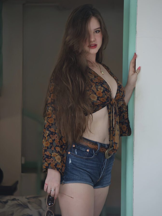 Isabella Ardley Cleavage Denim Shorts Boho Look