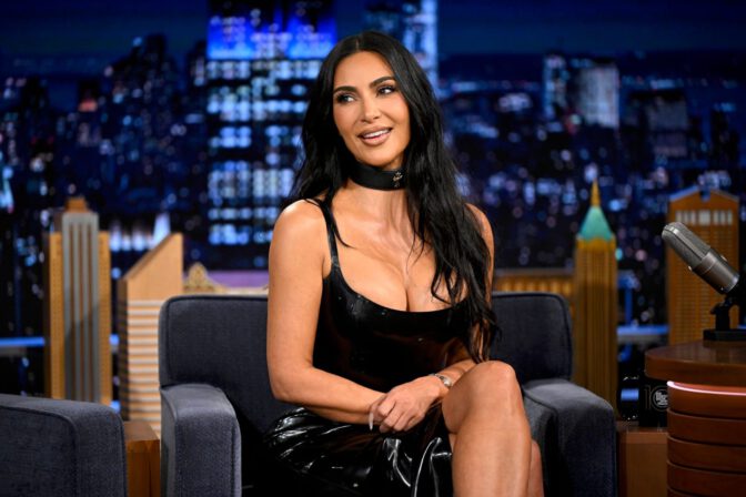 Kim Kardashian Latex Cleavage Thighs