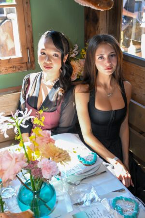 Leni Klum Busty Dirndl Oktoberfest