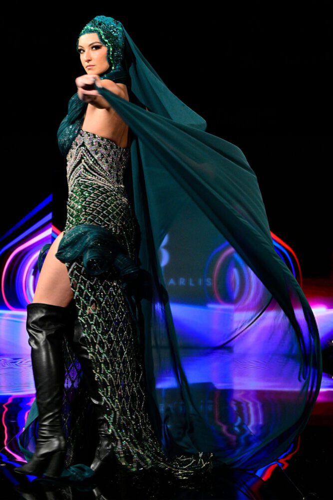 Rachel Pizzolato Art Hearts Fashion Show