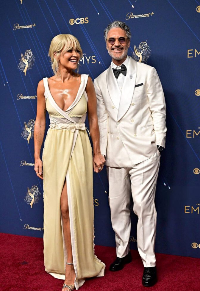 Rita Ora Cleavage Legs Emmy Awards