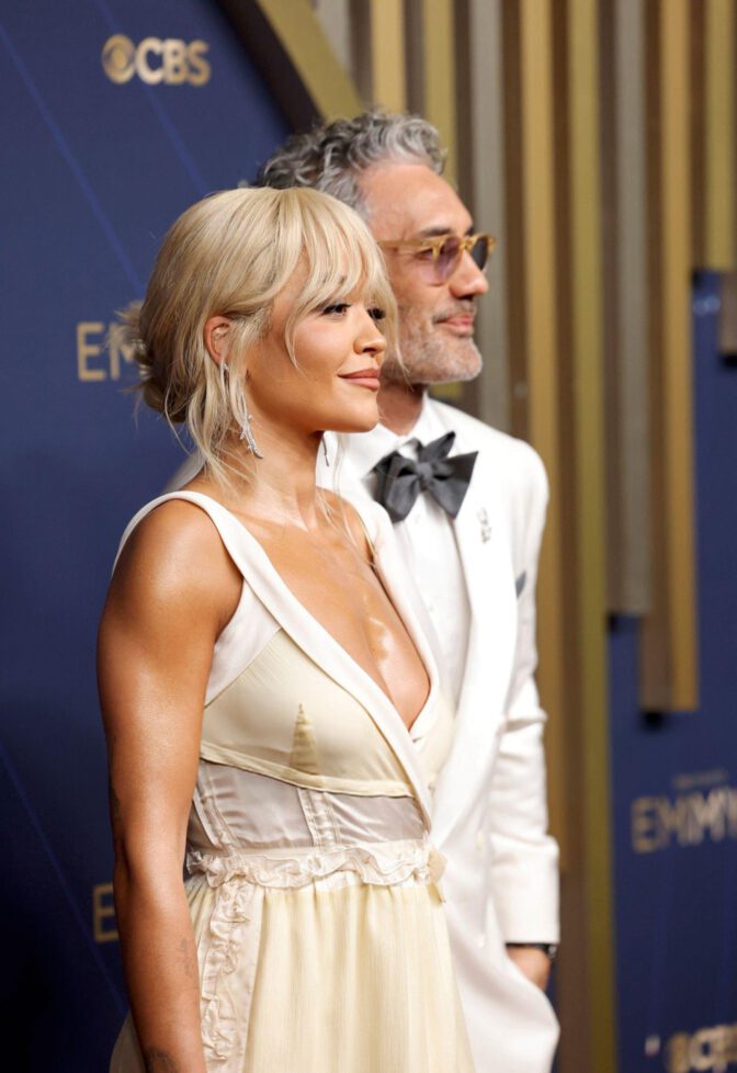 Rita Ora Cleavage Legs Emmy Awards