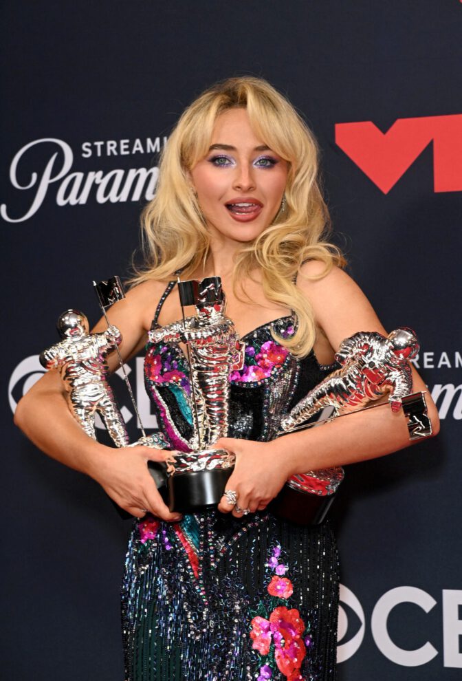 Sabrina Carpenter Sexy Dress Vmas