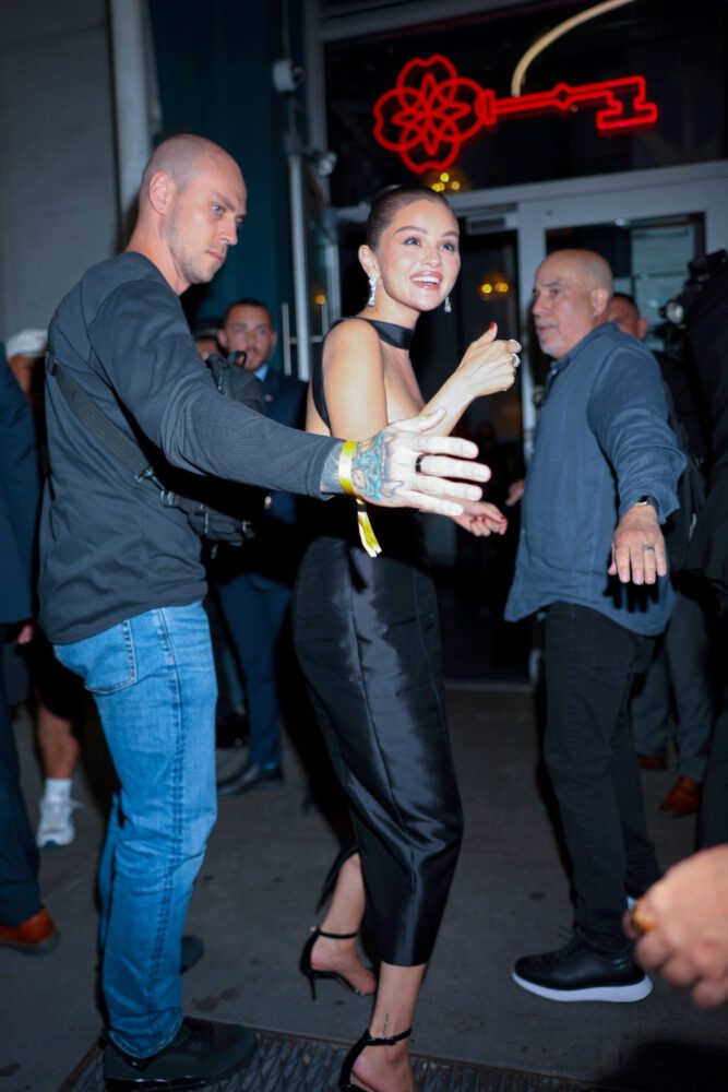 Selena Gomez Busty Strapless Dress Cleavage Nyc
