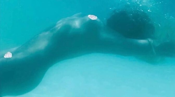 Britney Spears Naked in the Deep: Social Media Sizzles With New Photos