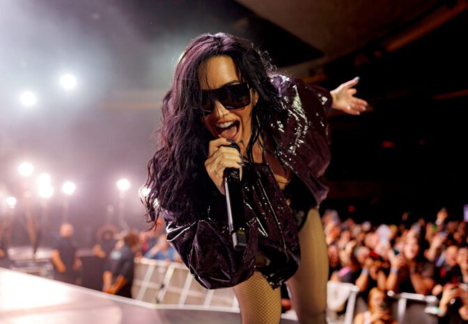 Demi Lovato Sexy Bodysuit Fishnets Palladium Hollywood