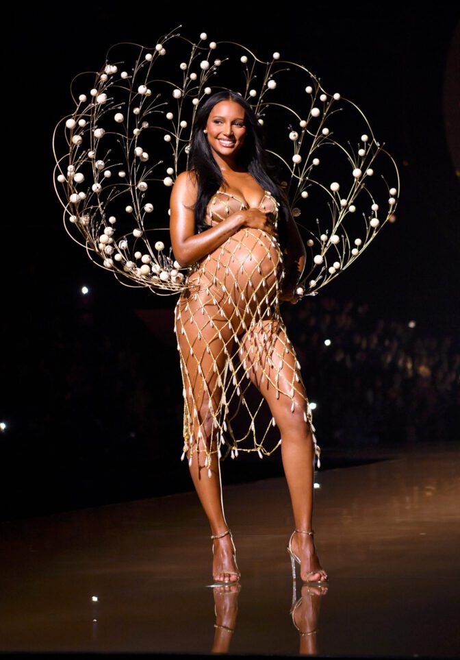 Jasmine Tookes Victorias Secret Fashion Show