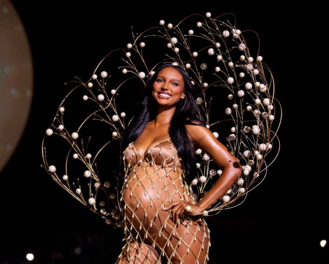 Jasmine Tookes Victorias Secret Fashion Show