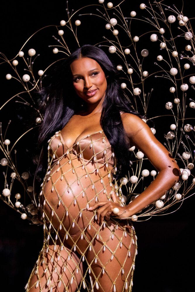 Jasmine Tookes Victorias Secret Fashion Show