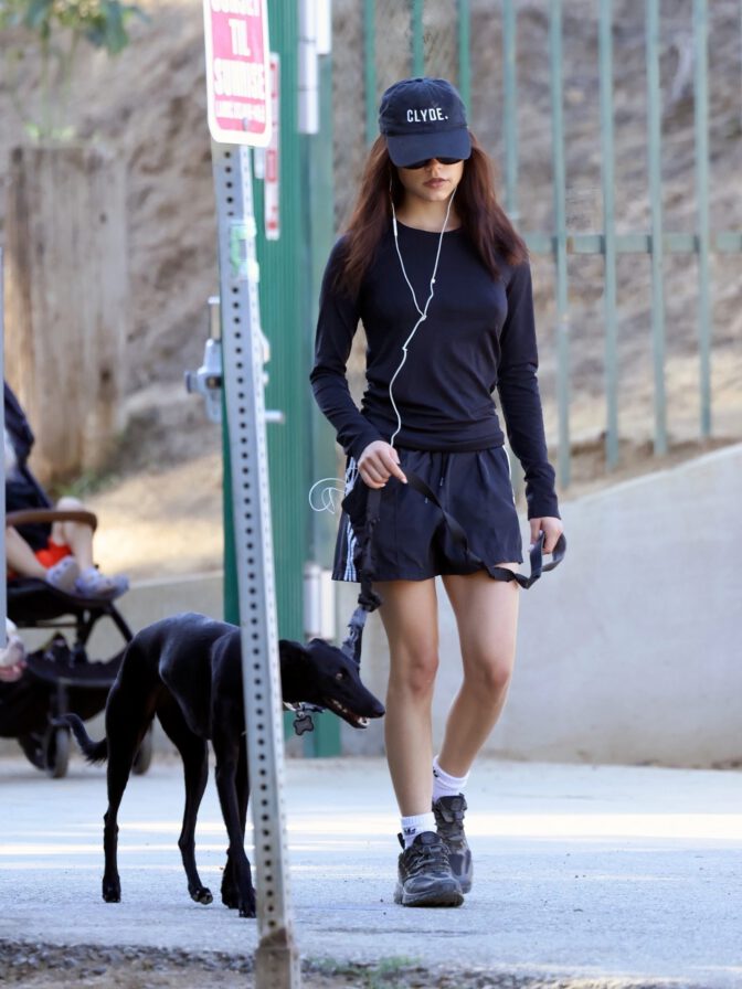 Jenna Ortega Braless Legs Runyon Canyon La Hike