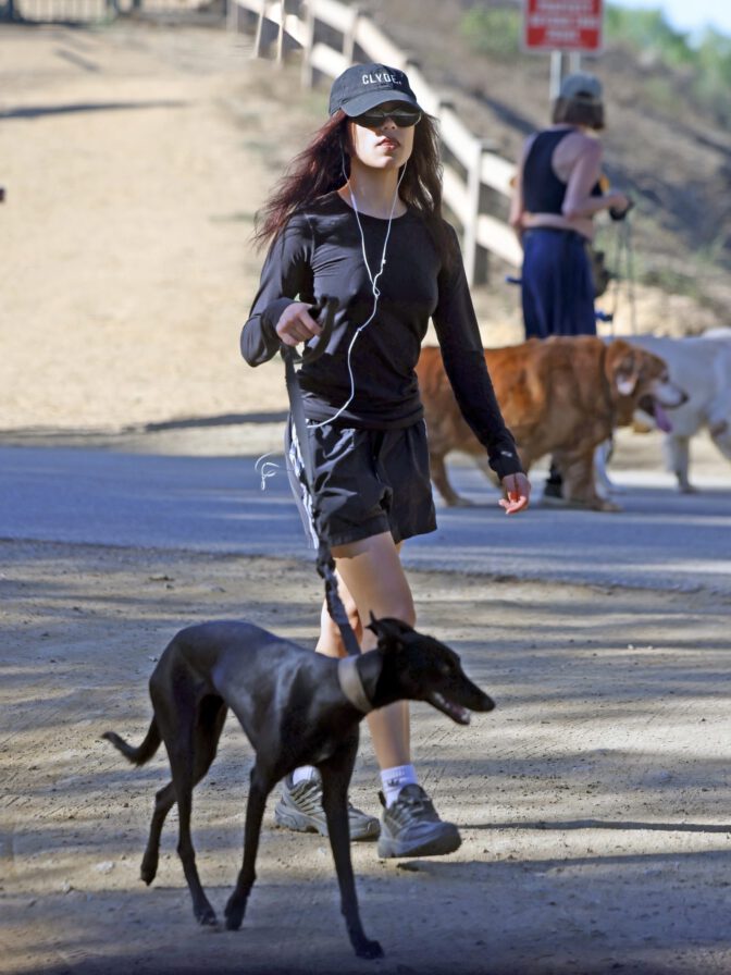 Jenna Ortega Braless Legs Runyon Canyon La Hike