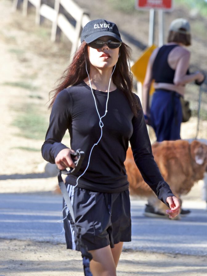 Jenna Ortega Braless Legs Runyon Canyon La Hike