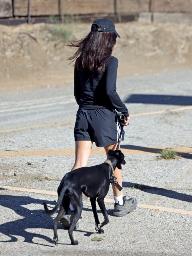 Jenna Ortega Braless Legs Runyon Canyon La Hike