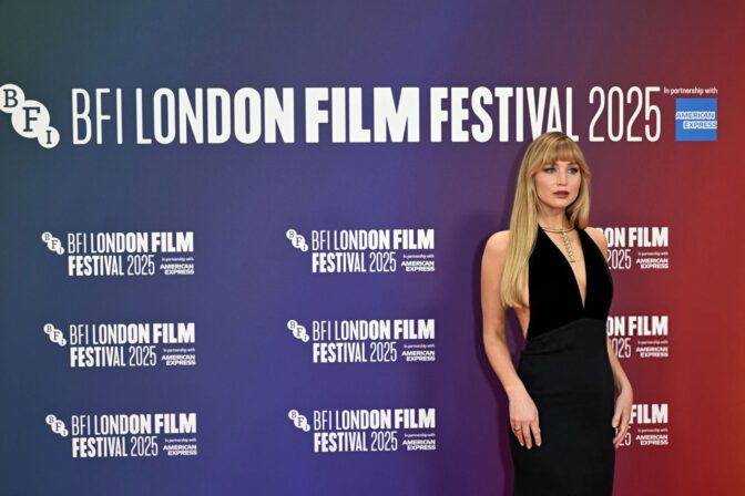 Jennifer Lawrence Sideboob Velvet Gown Bfi London