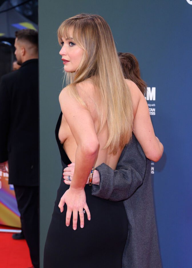 Jennifer Lawrence Sideboob Velvet Gown Bfi London