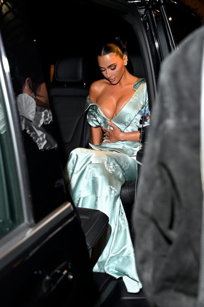 Kim Kardashian Cleavage Blue Gown Alls Fair Paris Premiere