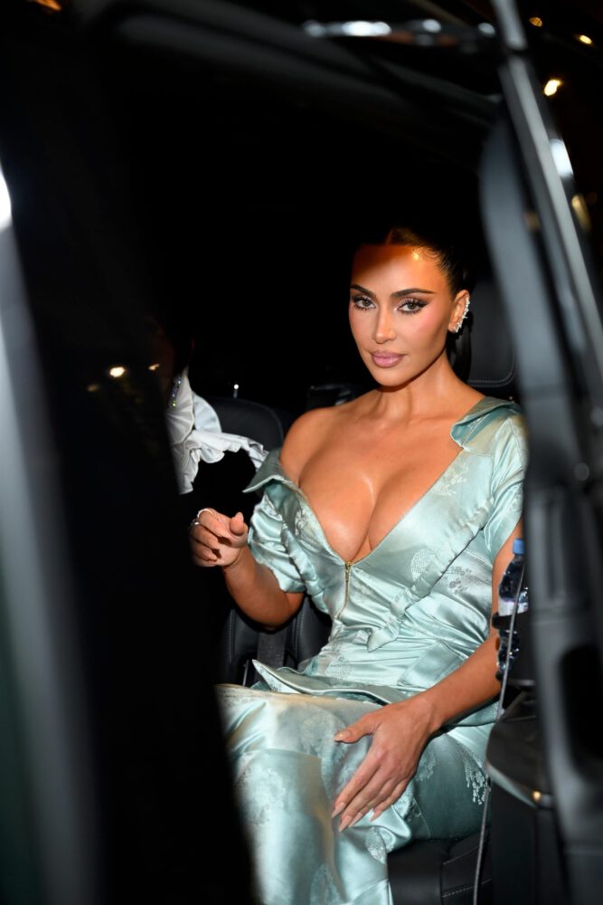 Kim Kardashian Cleavage Blue Gown Alls Fair Paris Premiere