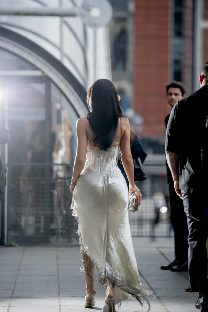 Kylie Jenner Silver Dress Schiaparelli Ass Cleavage