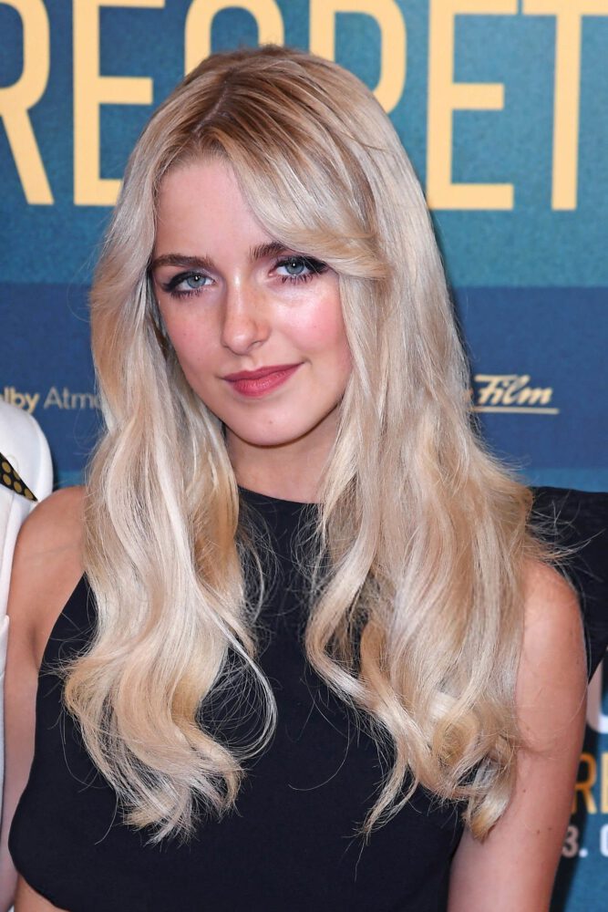 Mckenna Grace Sexy Legs Mini Skirt Berlin Premiere