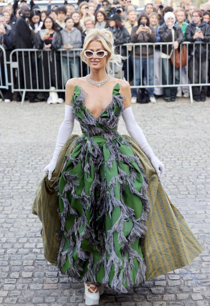 Paris Hilton Cleavage Gown Paris Fashion Week