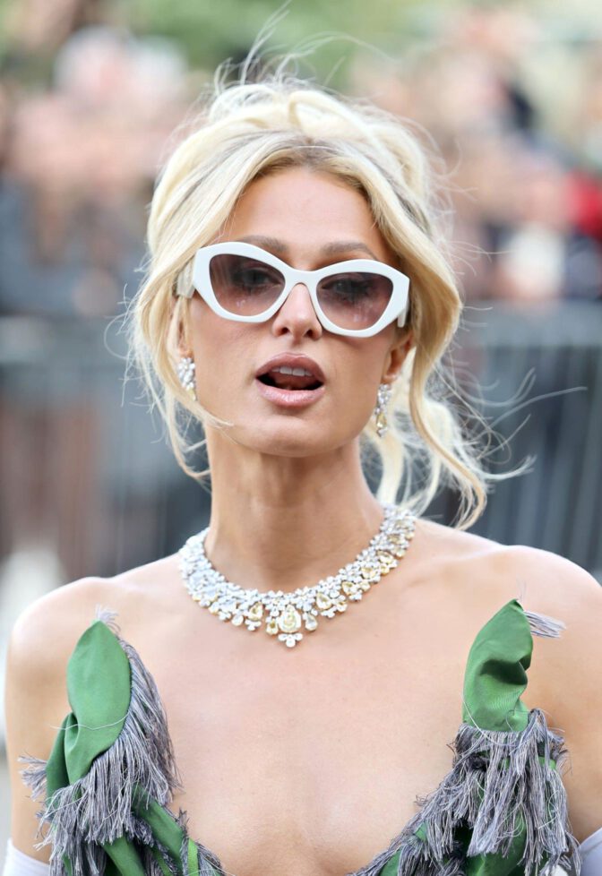 Paris Hilton Cleavage Gown Paris Fashion Week