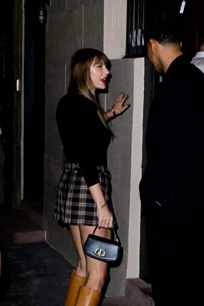 Taylor Swift Sexy Legs Mini Skirt Boots Nyc