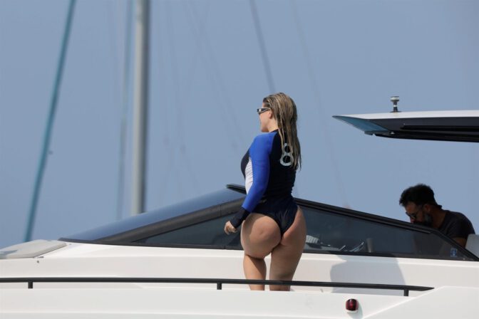 Wanda Nara Topless Boob Slip Bare Ass Ibiza Yacht