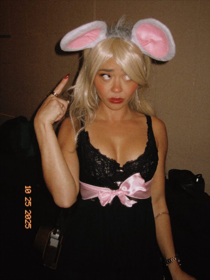 Sarah Hyland Sexy